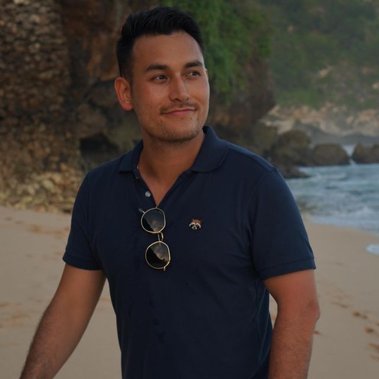 Arifin Putra Arifin Putra mengakui bahwa ia adalah penyandang disabilitas ringan. Yuk kita intip potretnya!
