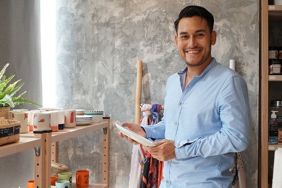 Arifin Putra mengakui bahwa ia adalah penyandang disabilitas ringan&period; Yuk kita intip potretnya&excl;