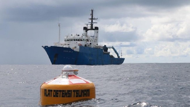 Program deteksi tsunami milik BRIN yakni InaTews tak dapat anggaran khusus. Alhasil, buoy-buoy yang ada di lautan tak lagi mengirim data sea level.