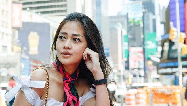 7 Foto Gracia Indri yang Pindah ke Belanda, Makin Langsing & Manglingi