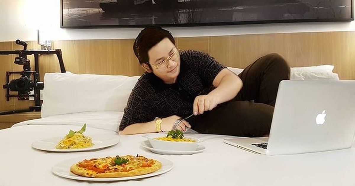 Ian Wibowo kekasih Barbie Kumalasari yang merupakan seorang berondong berusia 18 tahun dan bukan orang biasa&period; Yuk kita intip sosoknya&excl;