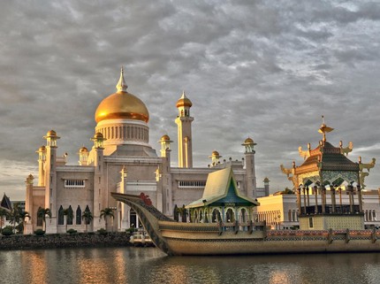 Bukan Pangeran Mateen, Ini Calon Raja Brunei Penerus Sultan Hassanal Bolkiah