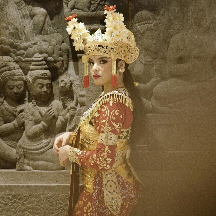 <p>Nama lengkap putri Puti Soekarno ini panjang banget lho, Bunda. Yakni Rakyan Ratri Syandriasari Mardikawati Guntur Soekarnoputri Kameron. (Foto: Instagram @syandria)</p>