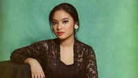 5 Potret Cantiknya Syandria Cicit Soekarno, Jago Tari Bali Bun