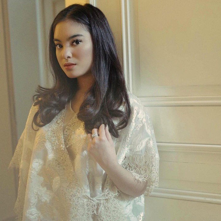 <p>Perkenalkan, Bunda, gadis cantik ini adalah Syandria Kameron, salah satu cicit Presiden ke-1 RI Soekarno. (Foto: Instagram @syandria)</p>