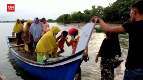 VIDEO: 81 Pengungsi Rohingya Terdampar di Aceh