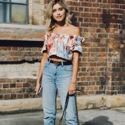 Inspirasi Mix & Match Outfit Crop Top untuk Permanis Tampilanmu