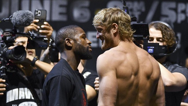 Floyd Mayweather akan menghadapi Logan Paul dalam tinju ekshibisi. Berikut fakta menarik jelang duel tersebut.