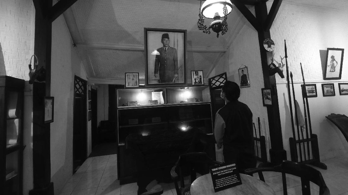 FOTO: Jejak Abadi Bung Karno di Berbagai Daerah
