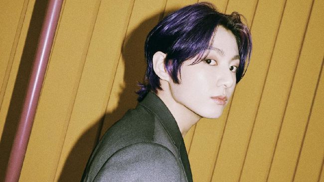 Jungkook Pamer Tato di 'BTS 2021 Muster Sowoozoo', ARMY ...