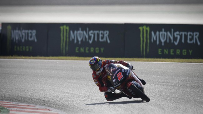Dennis Foggia berhasil menjadi yang tercepat di sesi tes bebas ketiga (FP3) Moto3 Belanda dan dua pembalap Indonesia Gresini masuk posisi 10 besar.