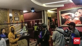 Satgas Satroni Diva Karaoke Makassar, Miras Tanpa Izin Disita