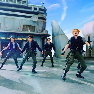 Lirik Lagu Paradise - EXO
