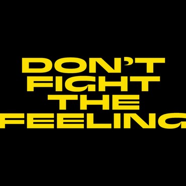 Intip Potret Unboxing Album Baru EXO 'Don't Fight The Feeling'