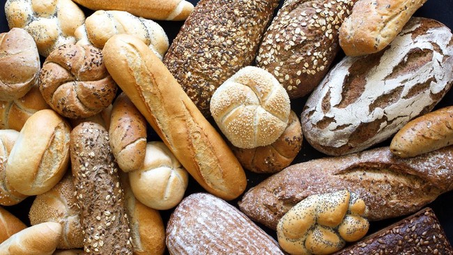 Apa Jenis Roti Paling Sehat? Ahli diet menyarankan apa pun jenis rotinya tambahkan protein dan lemak.