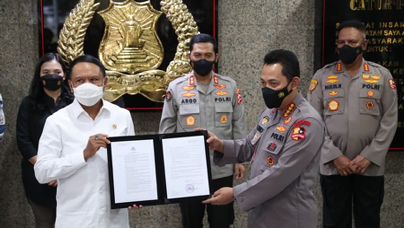 Upaya Menteri Pemuda dan Olahraga Republik Indonesia (Menpora RI) Zainudin Amali dalam menghidupkan kembali sepakbola Indonesia diapresiasi warganet.
