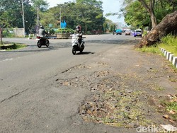 188 Km Jalan di Kuningan Rusak, Perbaikan Terkendala Anggaran