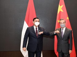 Saat Luhut Minta Jangan Marah-marah Terus ke China