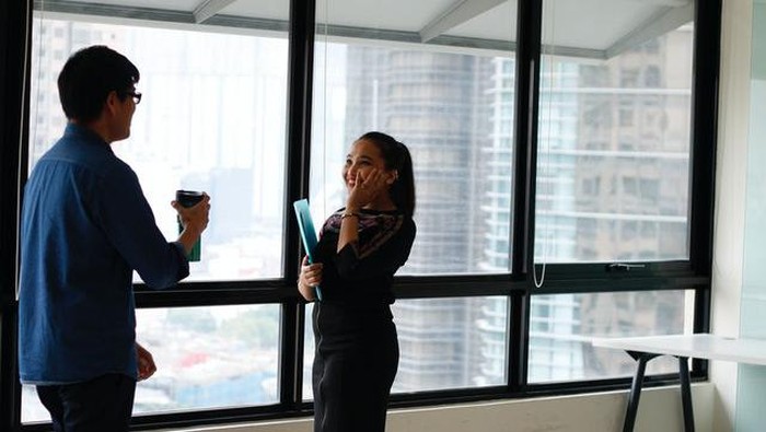 Gak Usah Takut Baper, Ini Tips Berteman Baik dengan Mantan Pacar