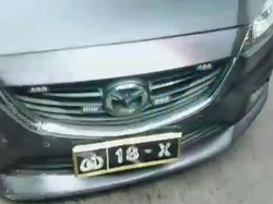 Heboh Mobil Dinas Polisi Tabrak Pemotor di Surabaya, Cek Faktanya!