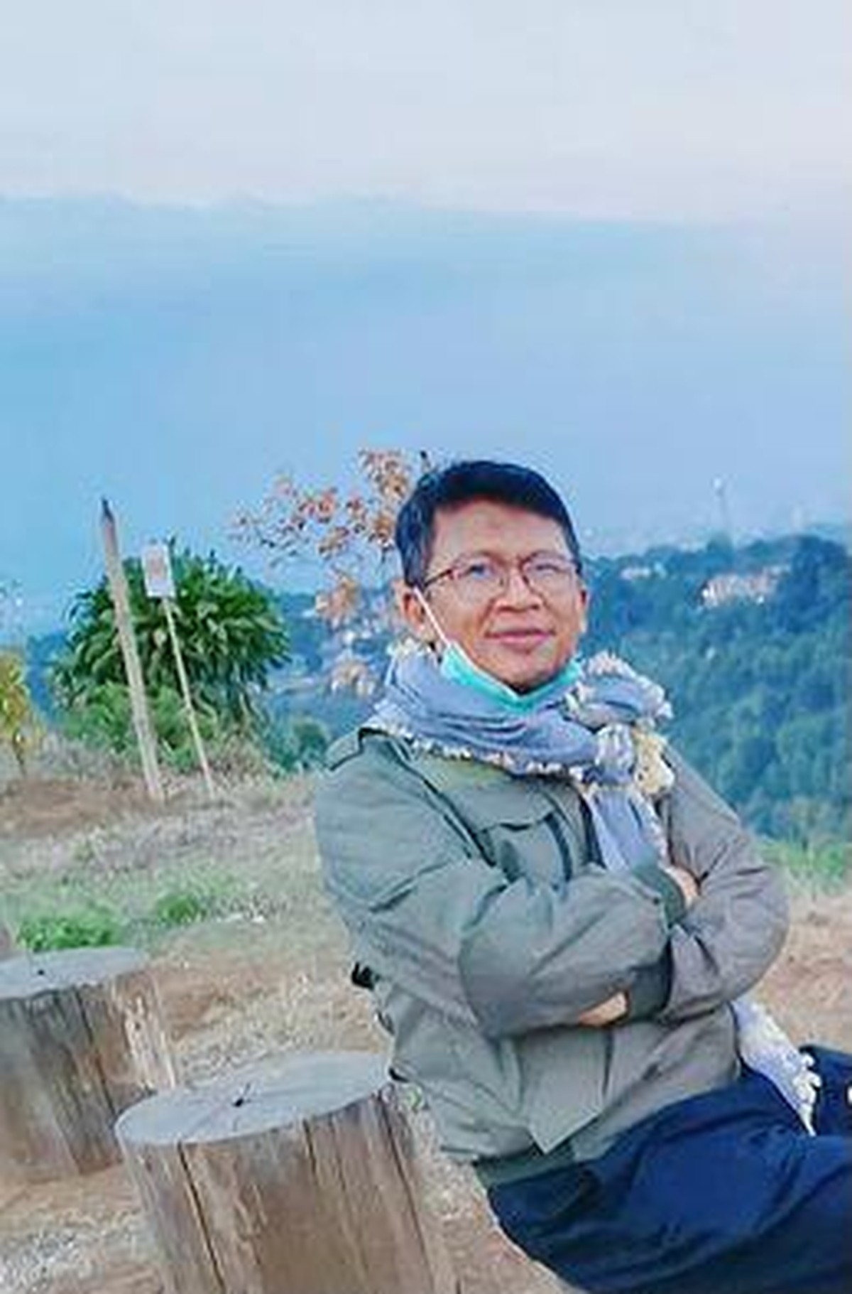 Sifat buruk Aa Gym kepada Teh Ninih dibongkar oleh sang putra&comma; Aa Gym pun melakukan pembelaan&period; Yuk kita lihat potretnya&excl;