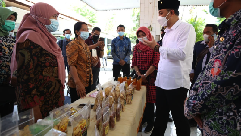 Wali Kota Surabaya Eri Cahyadi dan Wakilnya Armuji sudah memasuki hari ke-100.