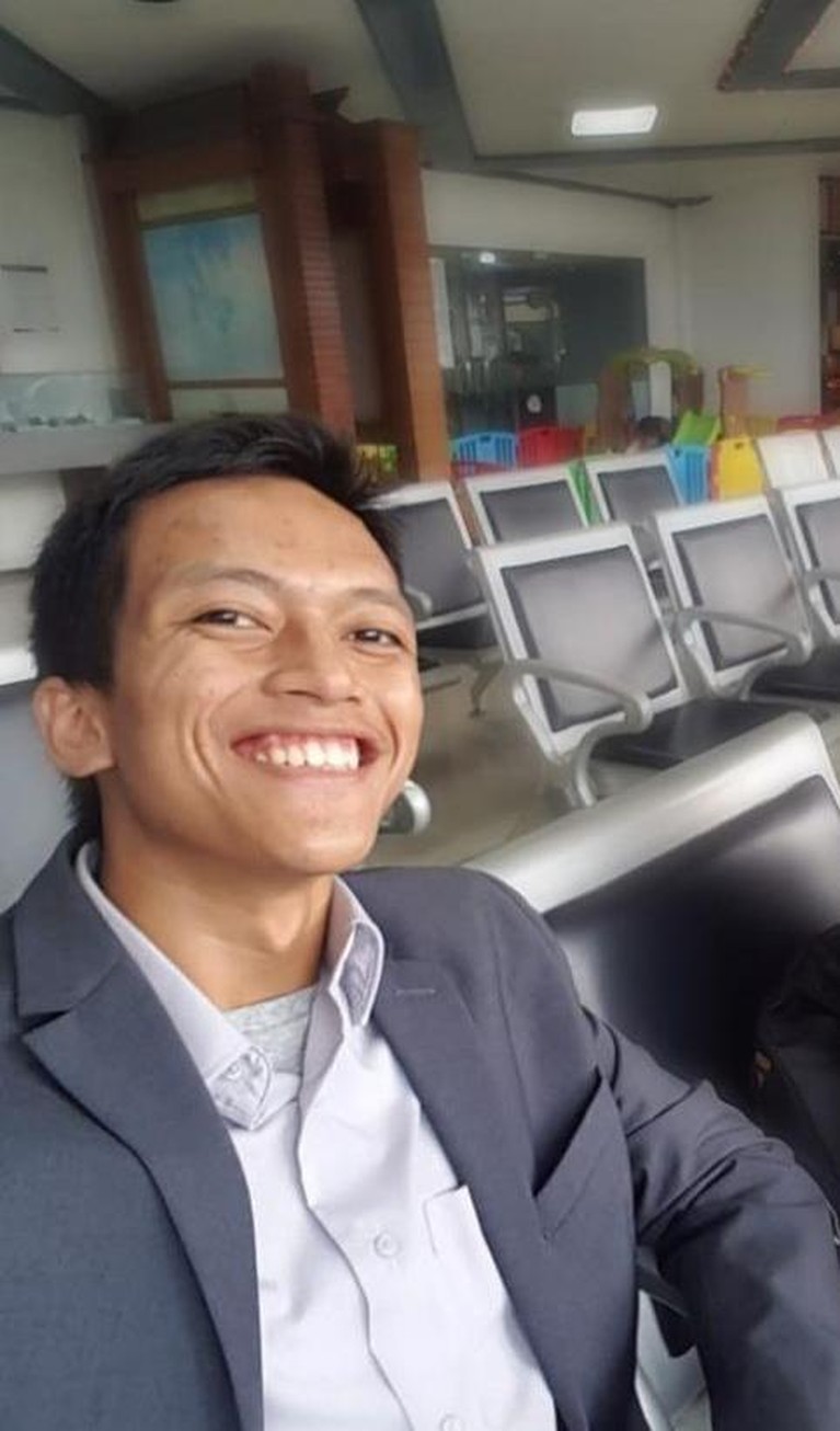 Sosok Ghaza Ghazali Putra Aa Gym Muhammad Ghaza Al Ghazali pitra Aa Gym dan Teh Ninih membuat heboh publik lantaran bongkar aib keluarga. Yuk kita lihat sosoknya!