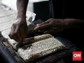 FOTO: Tangan-tangan Perajin Tempe