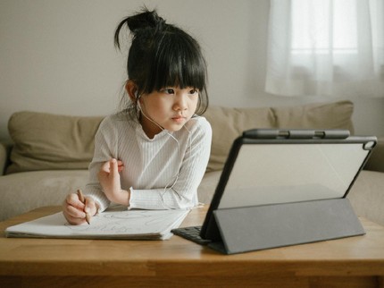 Alasan Orang Tua Memilih Gadget Tablet untuk Belajar dan Main Anaknya
