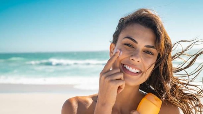 Kesalahan Pakai Sunscreen yang Bisa Bikin Wajah Jadi Kusam