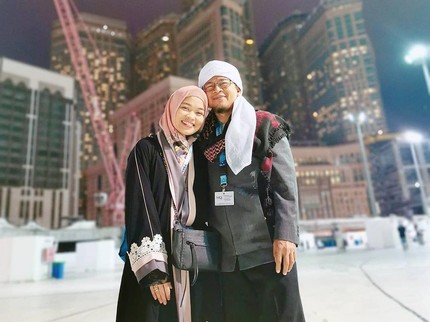 7 Potret Kehangatan Aa Gym dan Putri Sulungnya, Ghaida Tsurayya