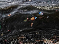 Uni Eropa Ingatkan Ancaman Sampah Plastik di Perairan Laut RI