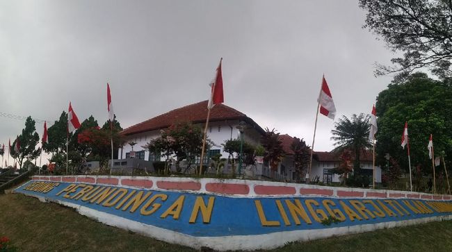 Berdasarkan perjanjian linggarjati 1947 pihak belanda hanya mengakui wilayah kekuasaan ri meliputi