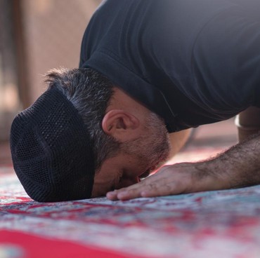 Doa Qunut Subuh yang Benar dalam Islam