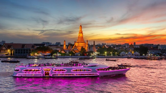 Banyaknya objek wisata mulai situs budaya hingga perbelanjaan membuat Bangkok jadi destinasi populer. Berikut tempat wisata di Bangkok Thailand yang terkenal.