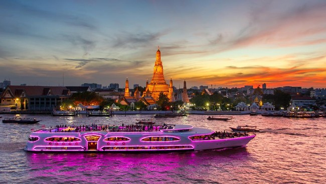 10 Tempat Wisata di Bangkok Thailand yang Terkenal Banyaknya objek wisata mulai situs budaya hingga perbelanjaan membuat Bangkok jadi destinasi populer. Berikut tempat wisata di Bangkok Thailand yang terkenal.
