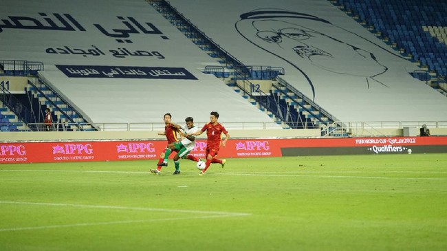Pengamat sepak bola asal Vietnam mewanti-wanti skuad The Golden Star agar hati-hati melawan Timnas Indonesia di Piala AFF.