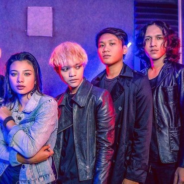 Lirik Lagu Comeback to Me - AOI and Hades