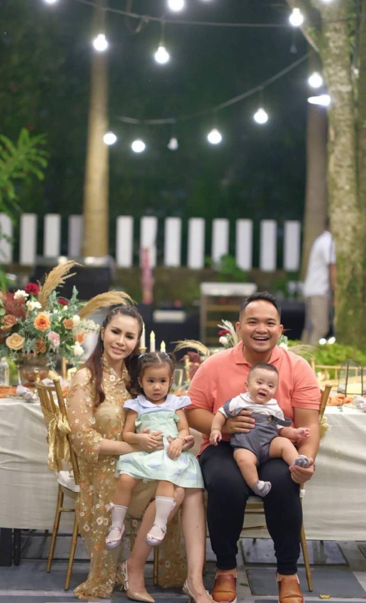 Momo Geisha merayakan ulang tahunnya yang ke 35&period; Yuk kita lihat potret kemewahan perayaan ulang tahun Momo&excl;