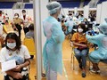 FOTO: Thailand Pacu Vaksinasi di Tengah Gelombang Covid