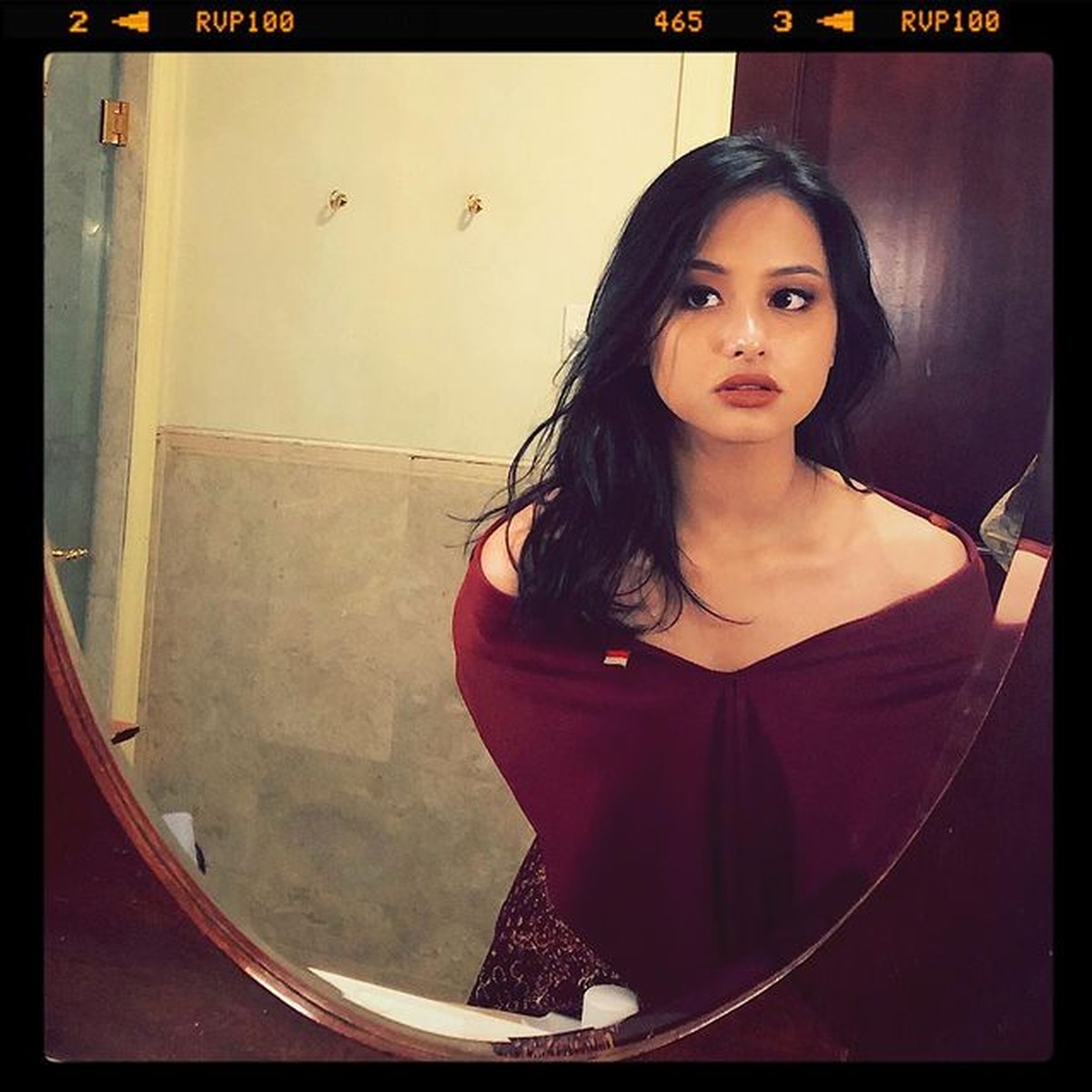 Adik Maudy Ayunda di potret kelulusan Maudy Ayunda mencuri perhatian&period; Yuk kita intip sosok Amanda Khairunnisa ini&excl;