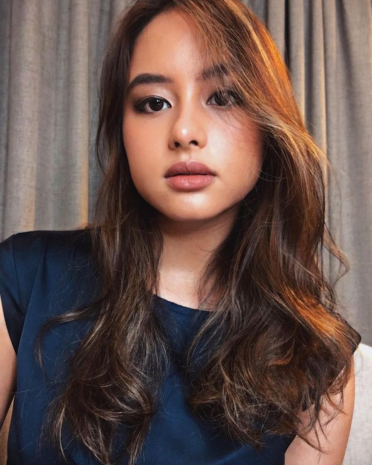 Adik Maudy Ayunda di potret kelulusan Maudy Ayunda mencuri perhatian&period; Yuk kita intip sosok Amanda Khairunnisa ini&excl;