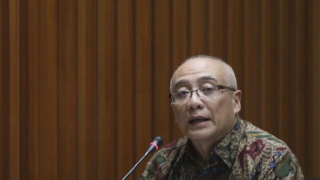Sejumlah pegawai KPK menilai Kepala BKN Bima Haria Wibisana tak bisa menjaga kehormatan lembaganya lantaran tak amanah menjelaskan ke publik hasil TWK.