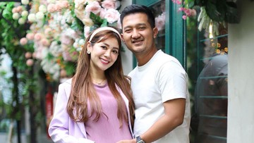 MERINTIS USAHA DENGAN KEKASIH