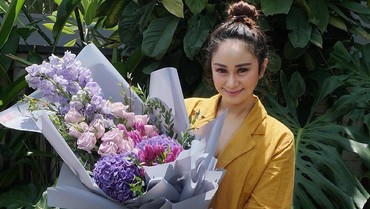 img-title Merasa Dimanfaatkan RD, Denise Chariesta Bakal Ungkap Bukti Perselingkuhan?