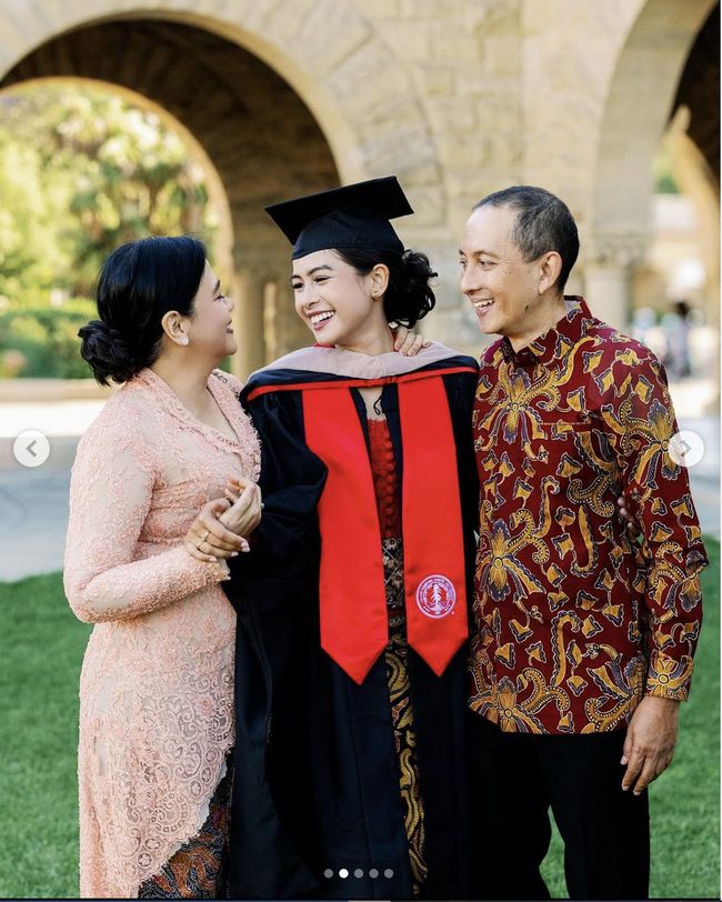 Maudy Ayunda Lulus S2 Stanford University, Gaya Parenting Ibunda Jadi