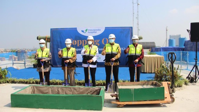 Mayapada Healthcare menggelar acara Topping Off Mayapada Hospital Tangerang (MHT) Tower 3 bertepatan dengan hari jadinya yang ke-13 tahun.