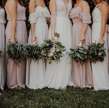 img-title Inilah Bedanya Tugas Maid of Honor dan Bridesmaids