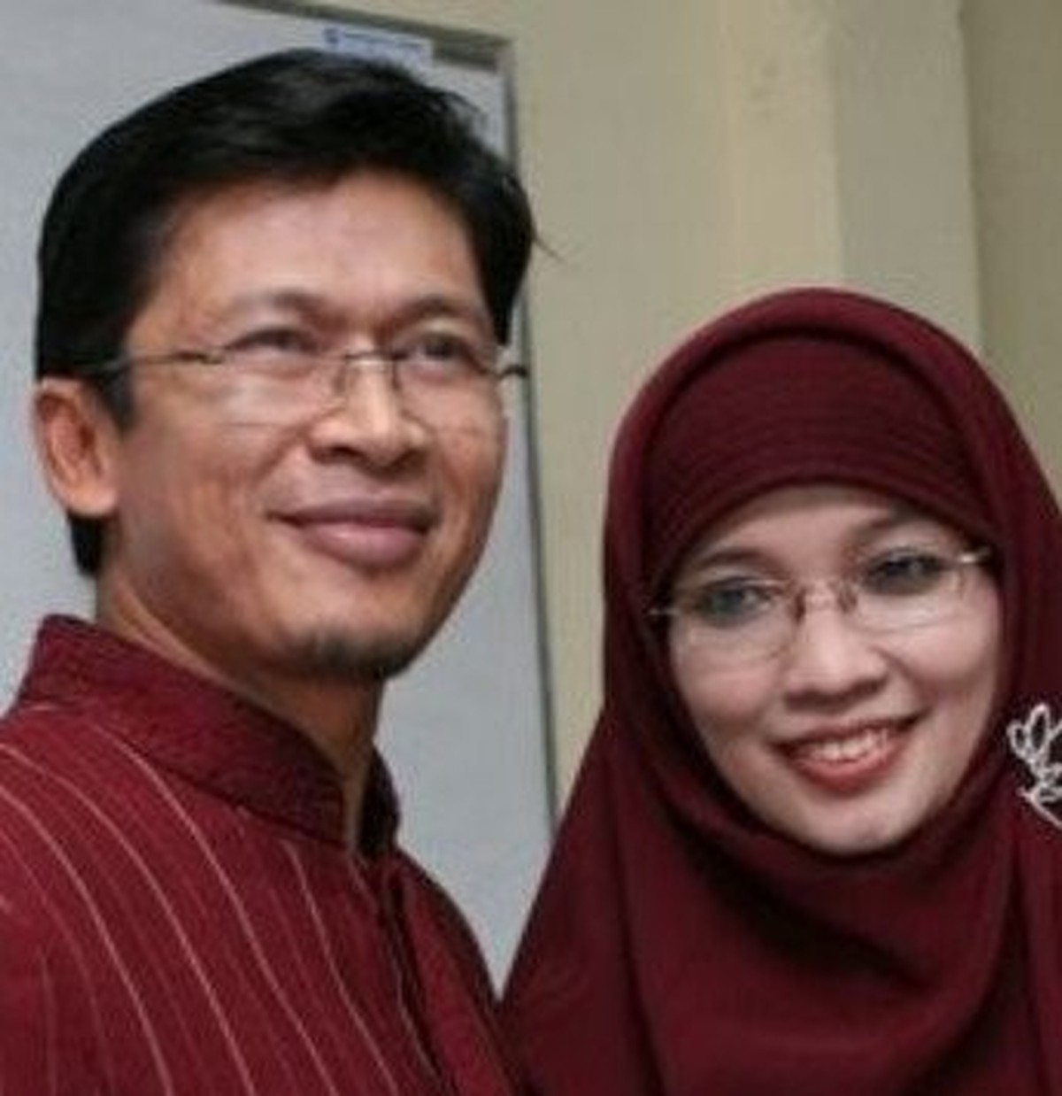 Polemik rumah tangga Aa Gym dan Teh Ninih semakin memanas&period; Yuk kita tengok lagi potret kebersamaan mereka&excl;