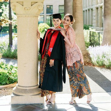 Pesona Adik Maudy Ayunda yang Tak Kalah Cantik dan Berprestasi